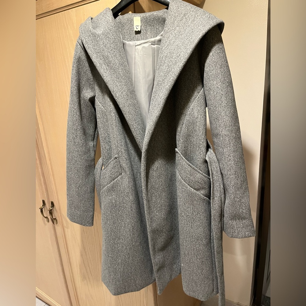 WOMEN’S COAT